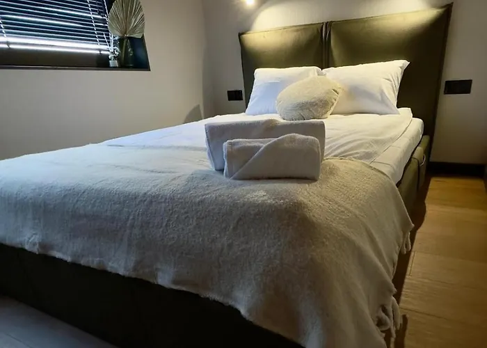 Garden Zielonki 14d Semesterbostad Bibice