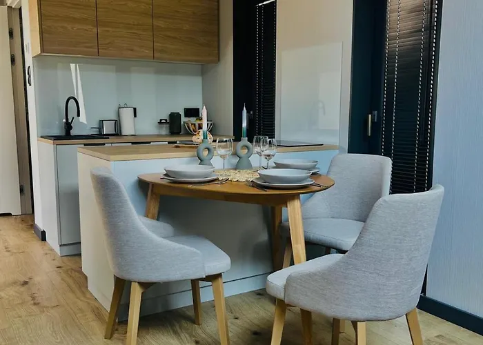 Garden Zielonki 14d Semesterbostad Bibice